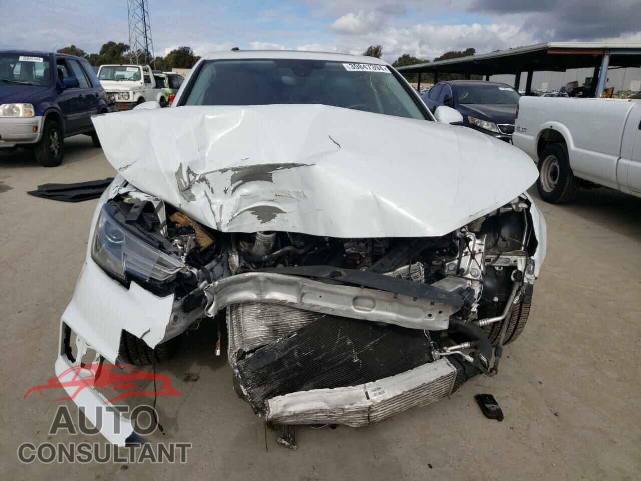 AUDI A4 2018 - WAUKMAF49JA232392
