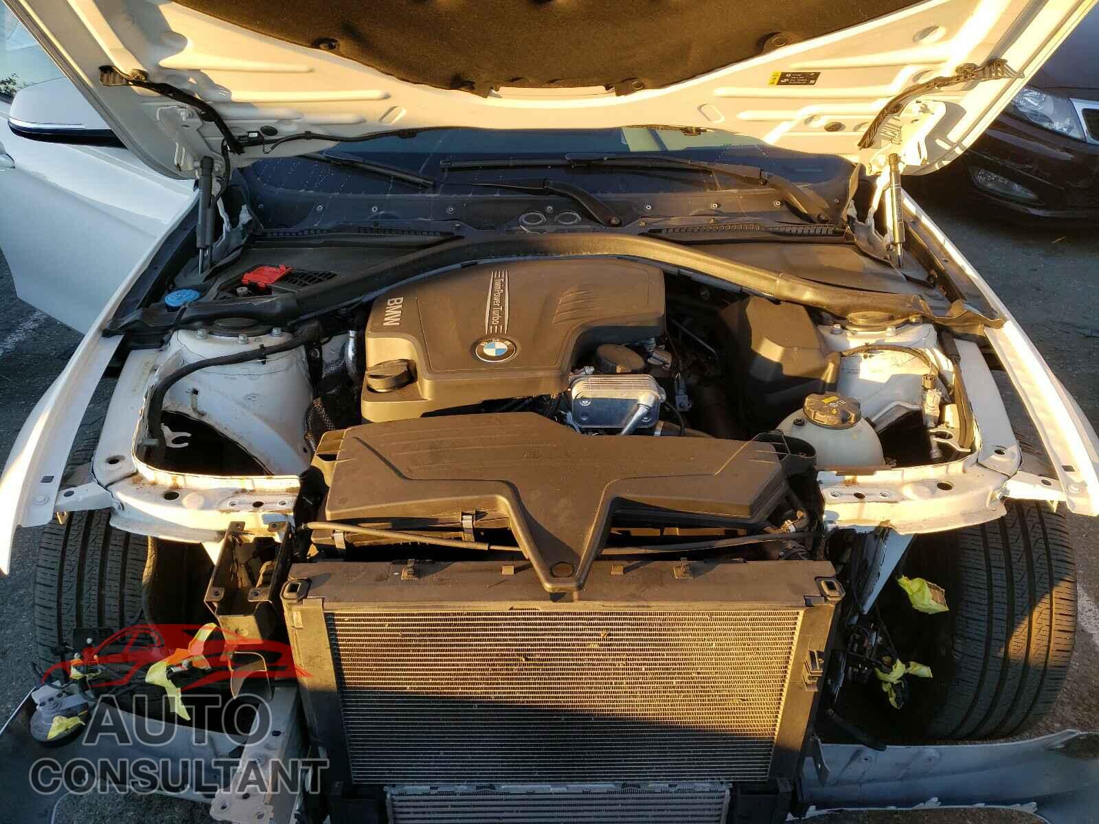 BMW 3 SERIES 2017 - WBA8A9C50HK620145