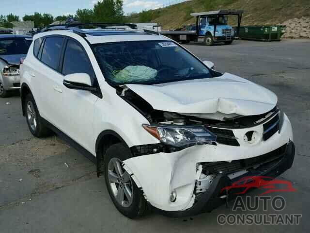 TOYOTA RAV4 2015 - JTMRFREV9FJ042877
