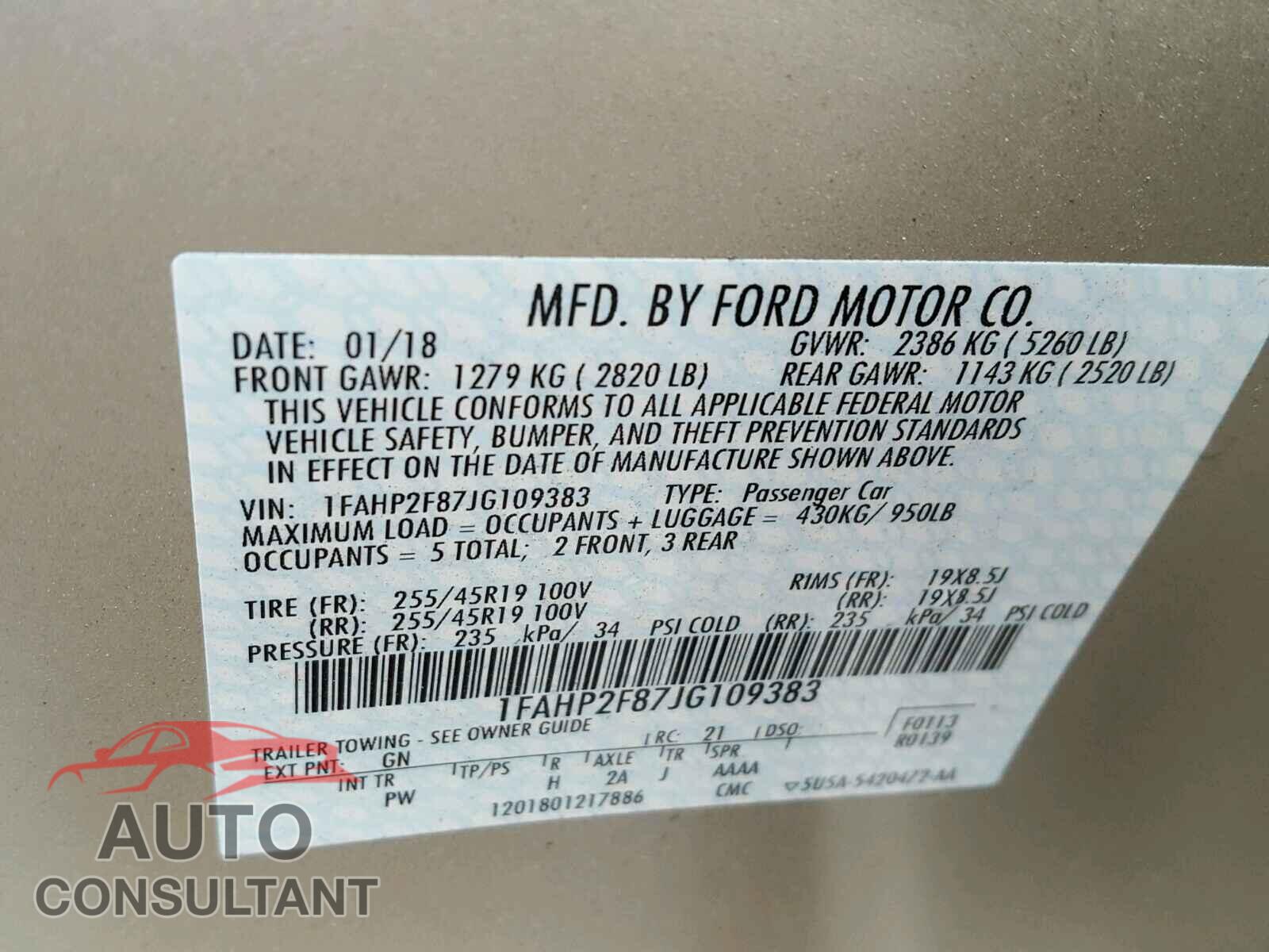 FORD TAURUS 2018 - 1FAHP2F87JG109383