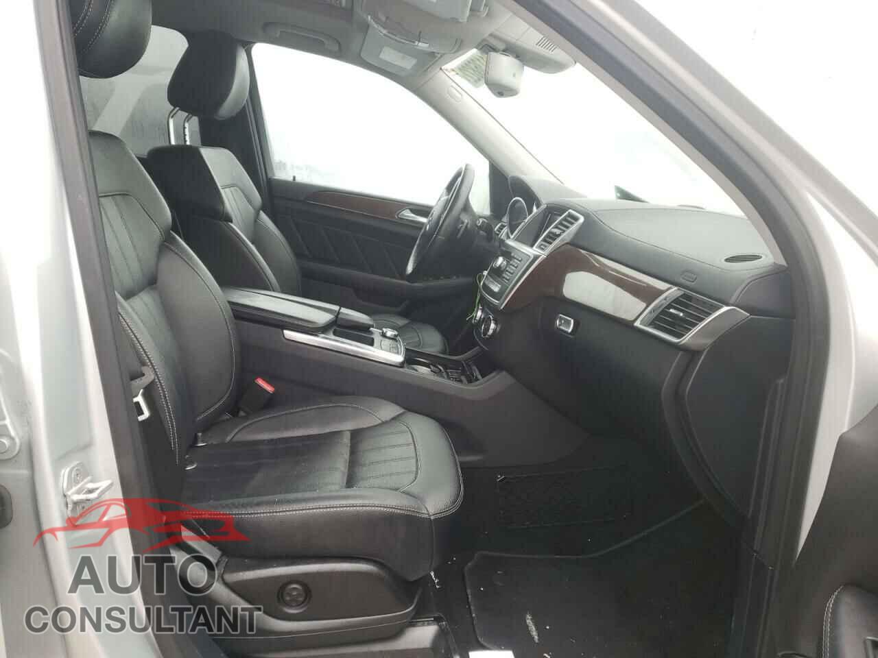 MERCEDES-BENZ GL-CLASS 2016 - 4JGDF6EE0GA710619