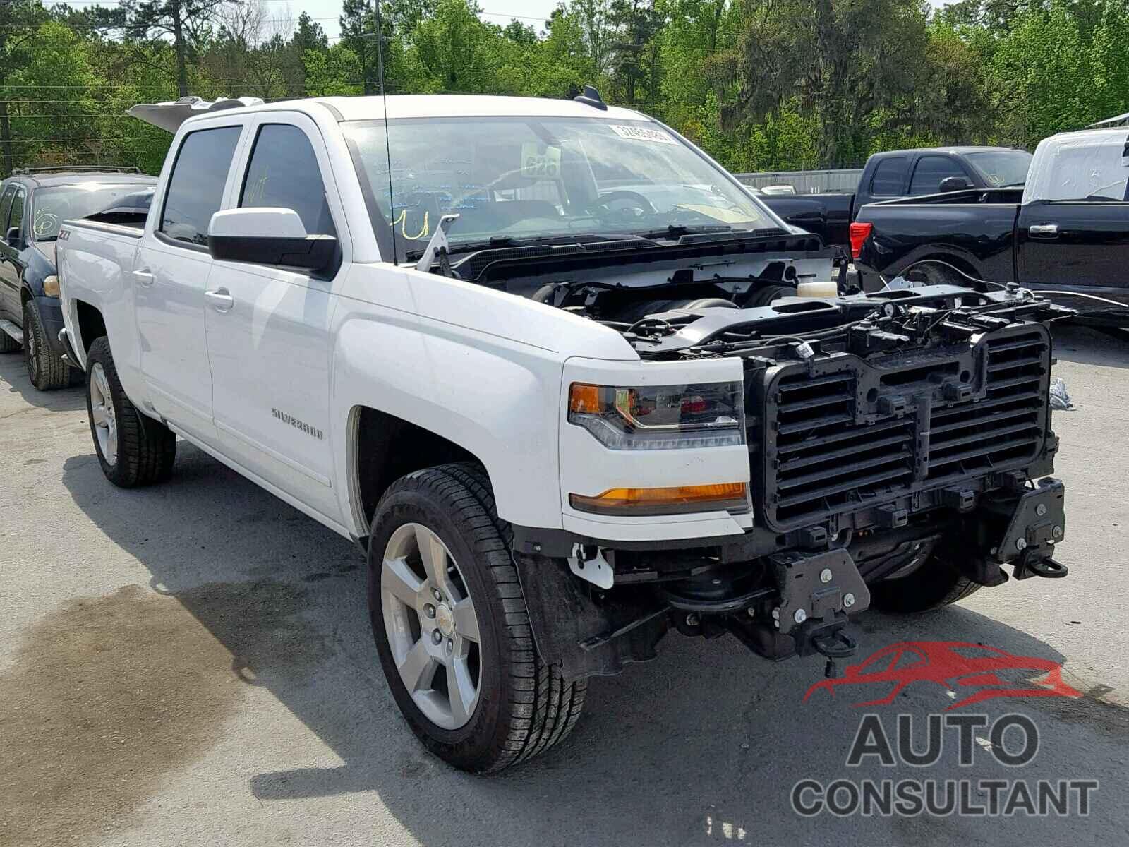 CHEVROLET SILVERADO 2018 - WVGAV7AX0HK018777