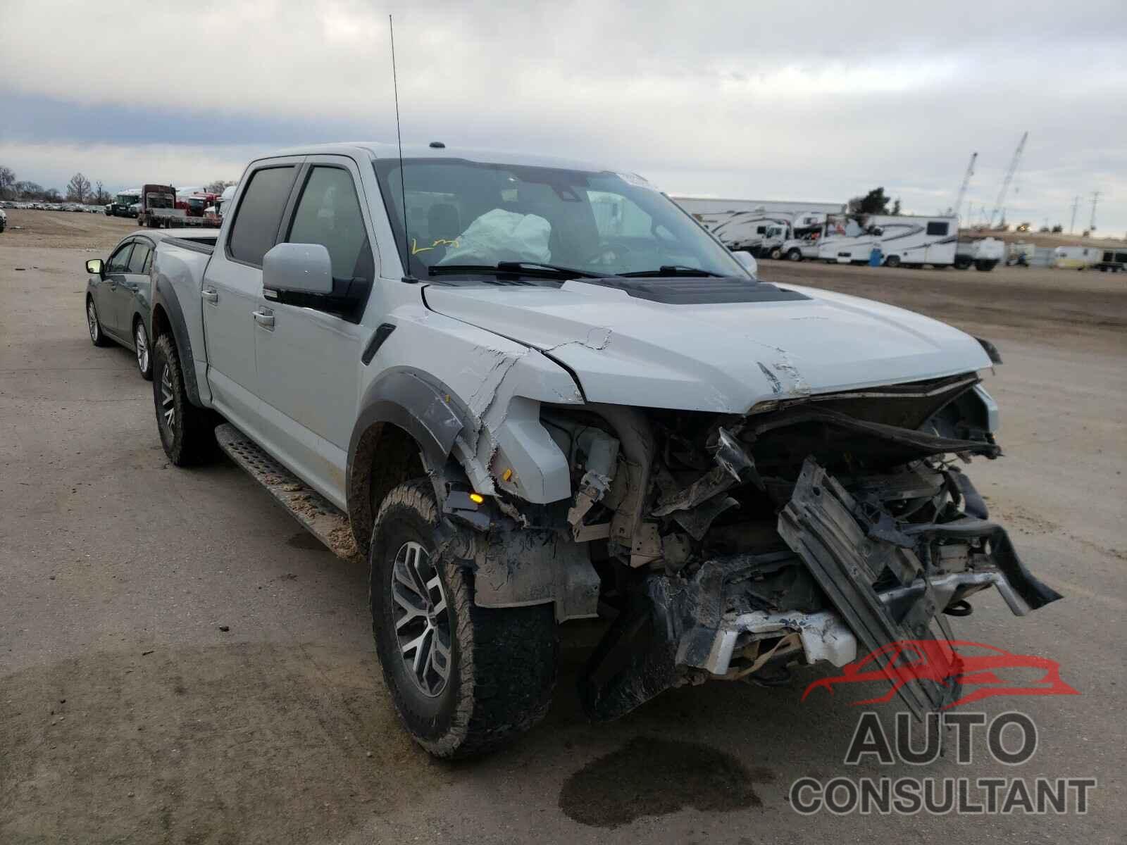 FORD F150 SVT 2017 - 1FTFW1RG2HFA46338