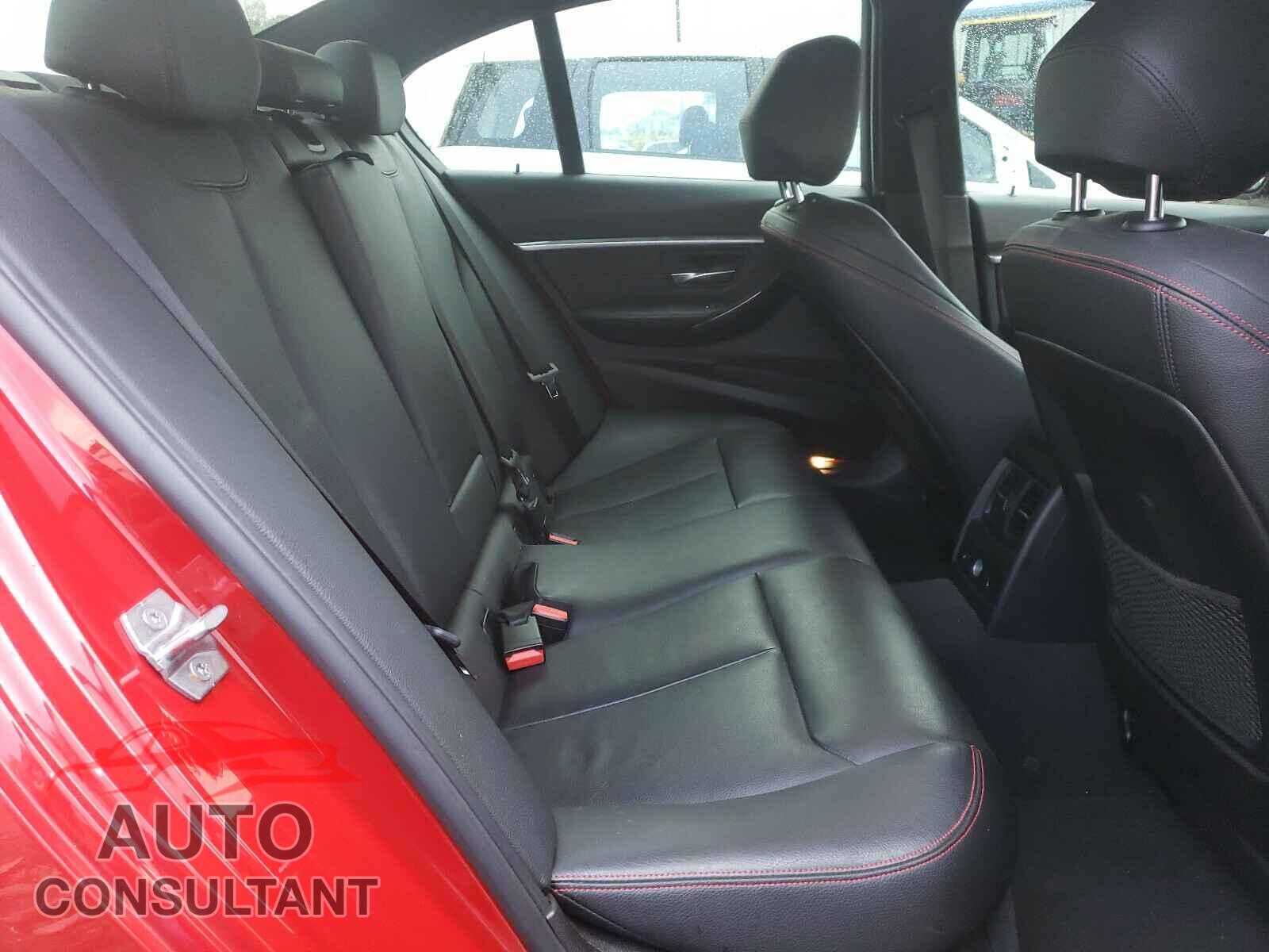 BMW 3 SERIES 2016 - WBA8E3G52GNU05939