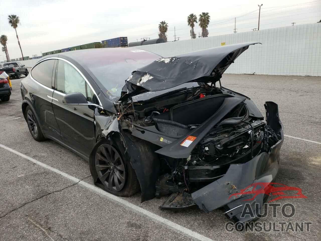 TESLA MODEL X 2018 - 5YJXCBE20JF106608