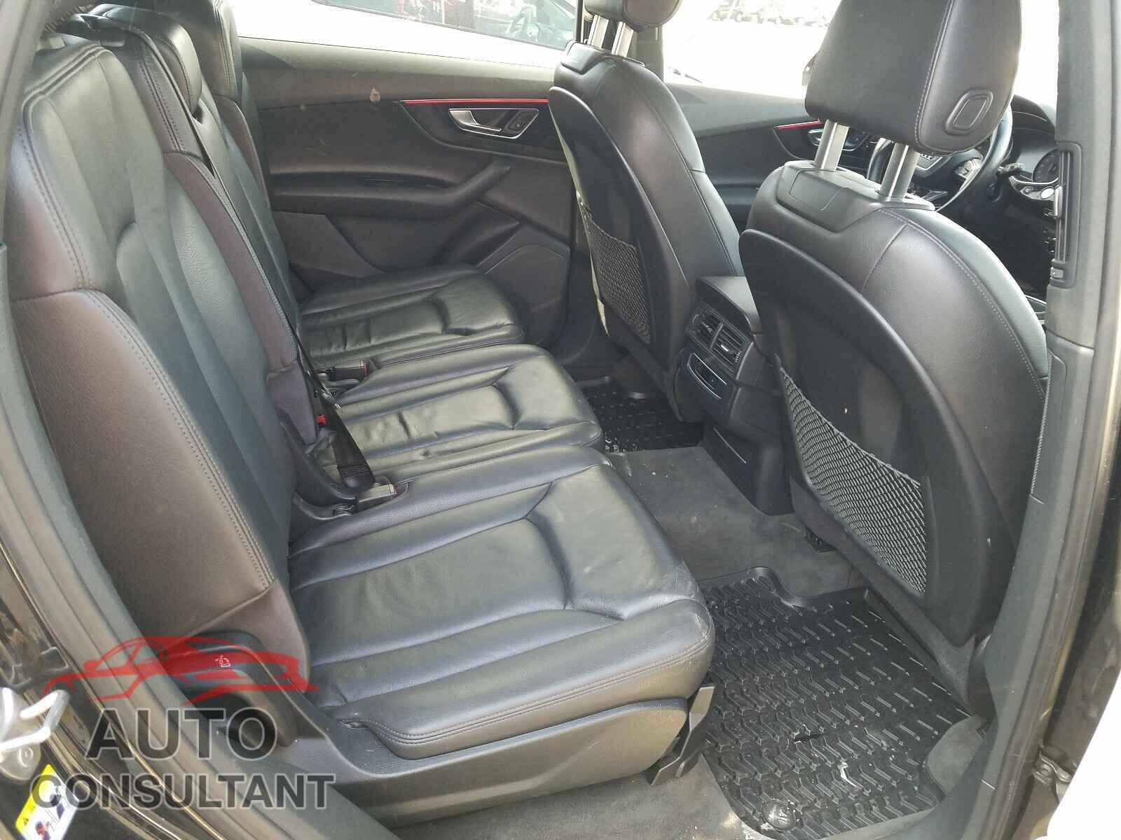 AUDI Q7 2017 - WA1LAAF7XHD007766