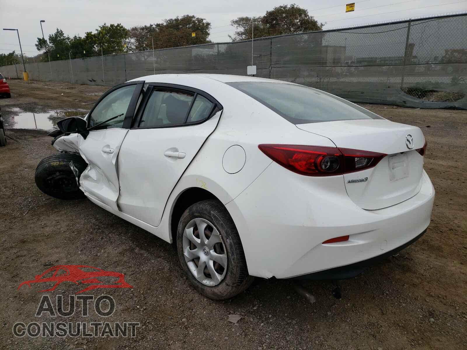 MAZDA 3 2018 - 3MZBN1U77JM167720