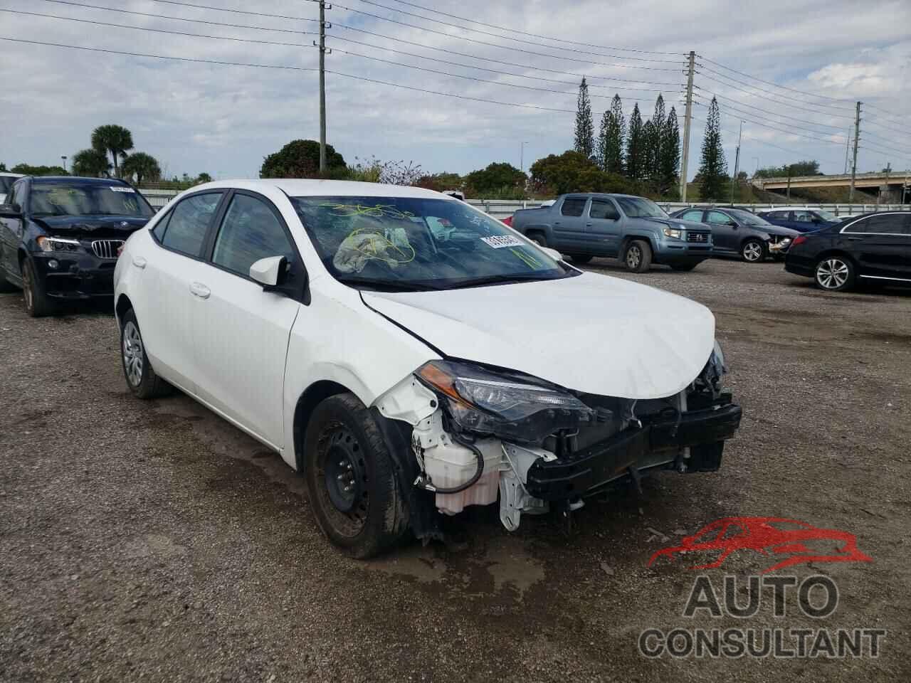TOYOTA COROLLA 2018 - 2T1BURHEXJC988008