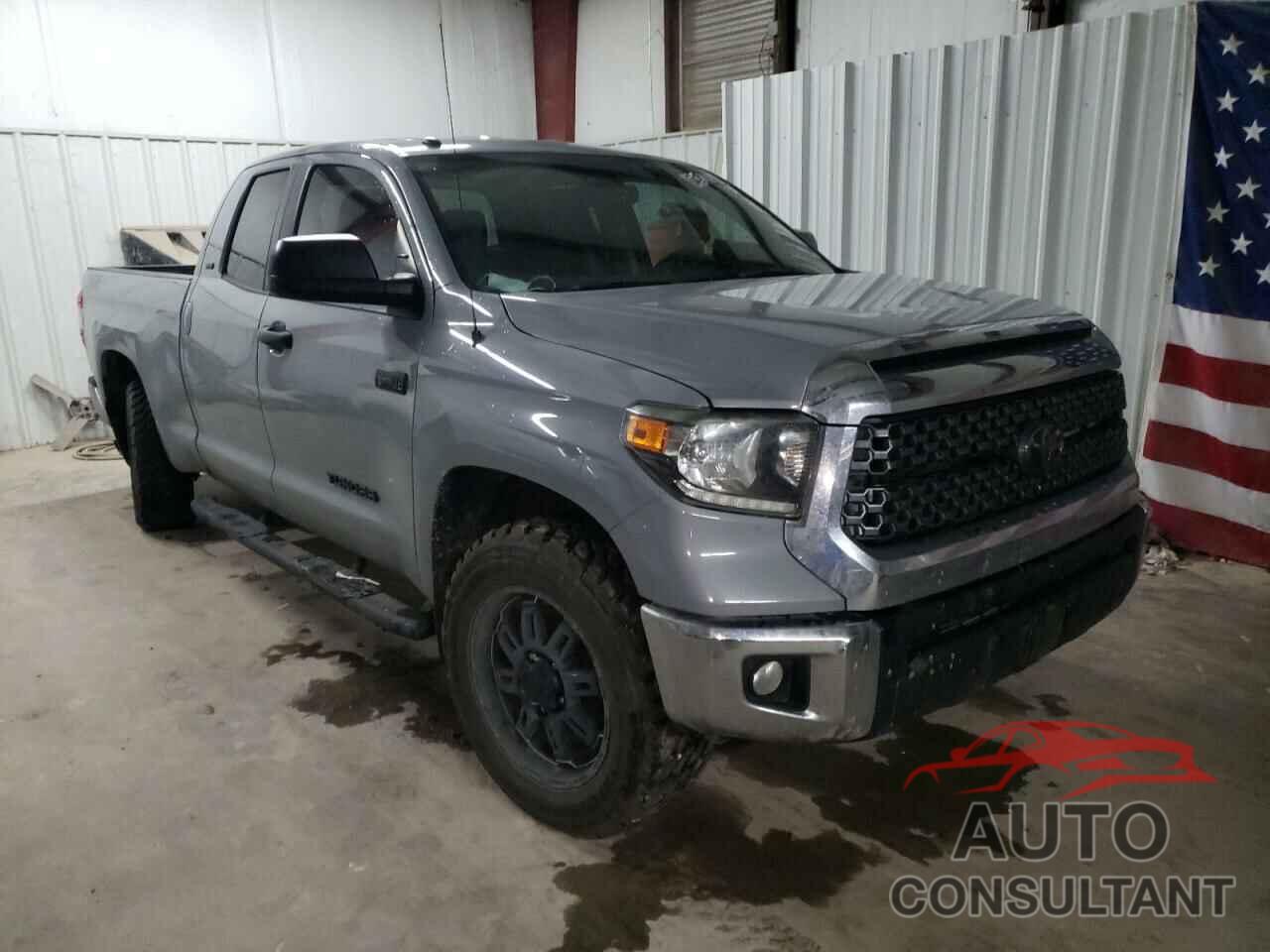 TOYOTA TUNDRA 2019 - 5TFUW5F13KX784018