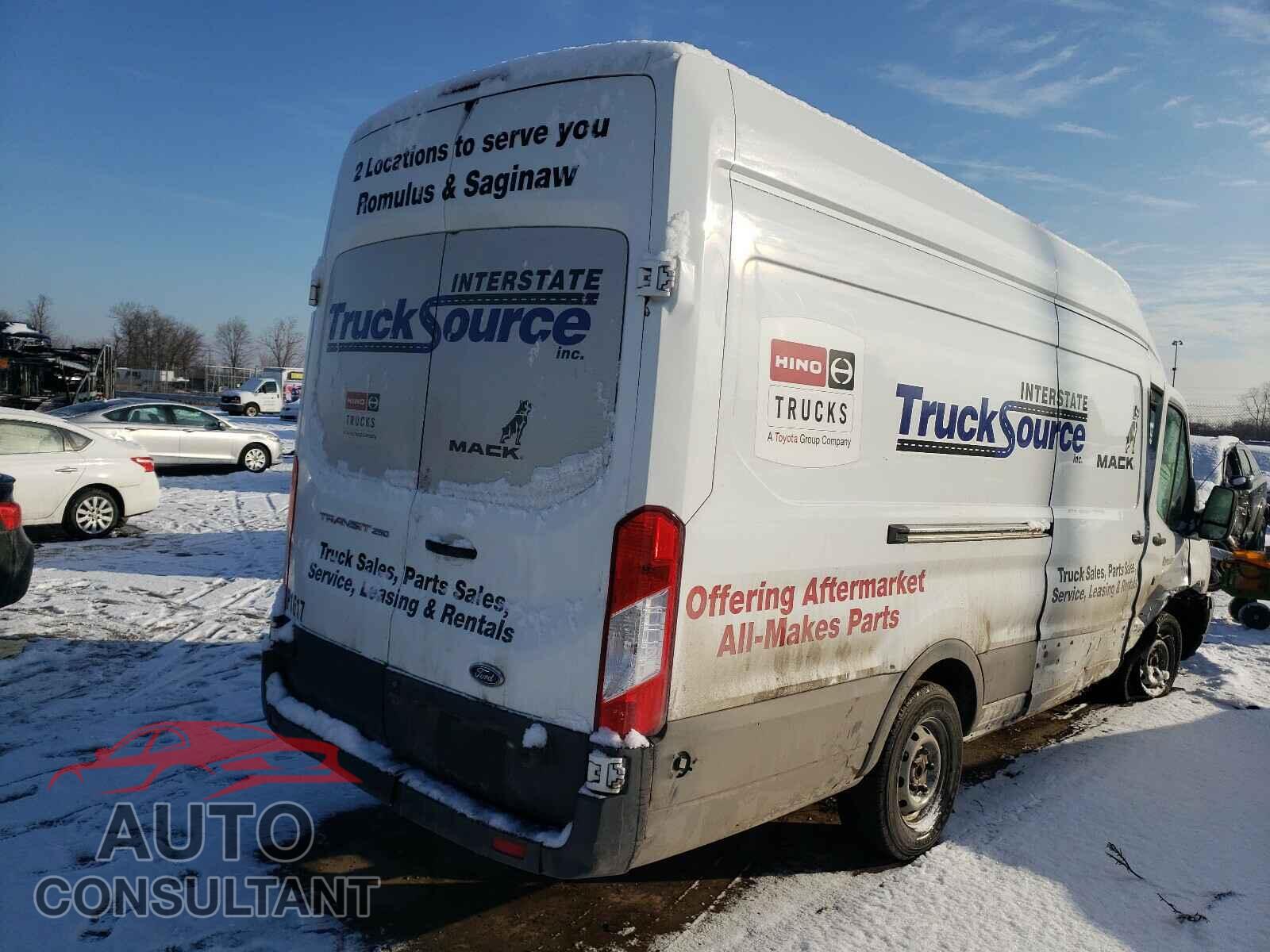 FORD TRANSIT CO 2017 - 1FTYR3XM8HKA66394