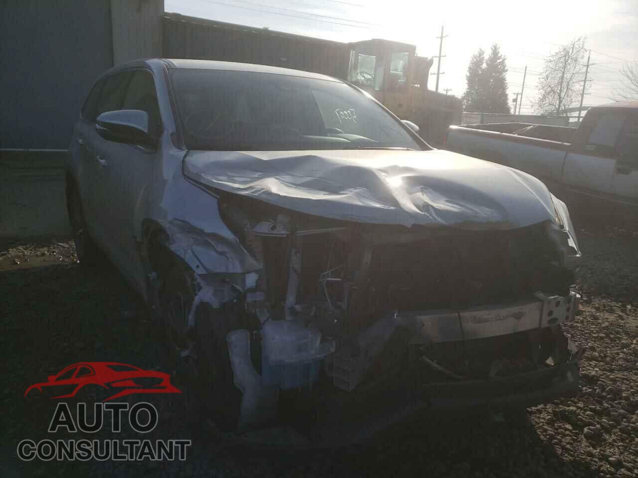 TOYOTA HIGHLANDER 2017 - 5TDBZRFH2HS462844