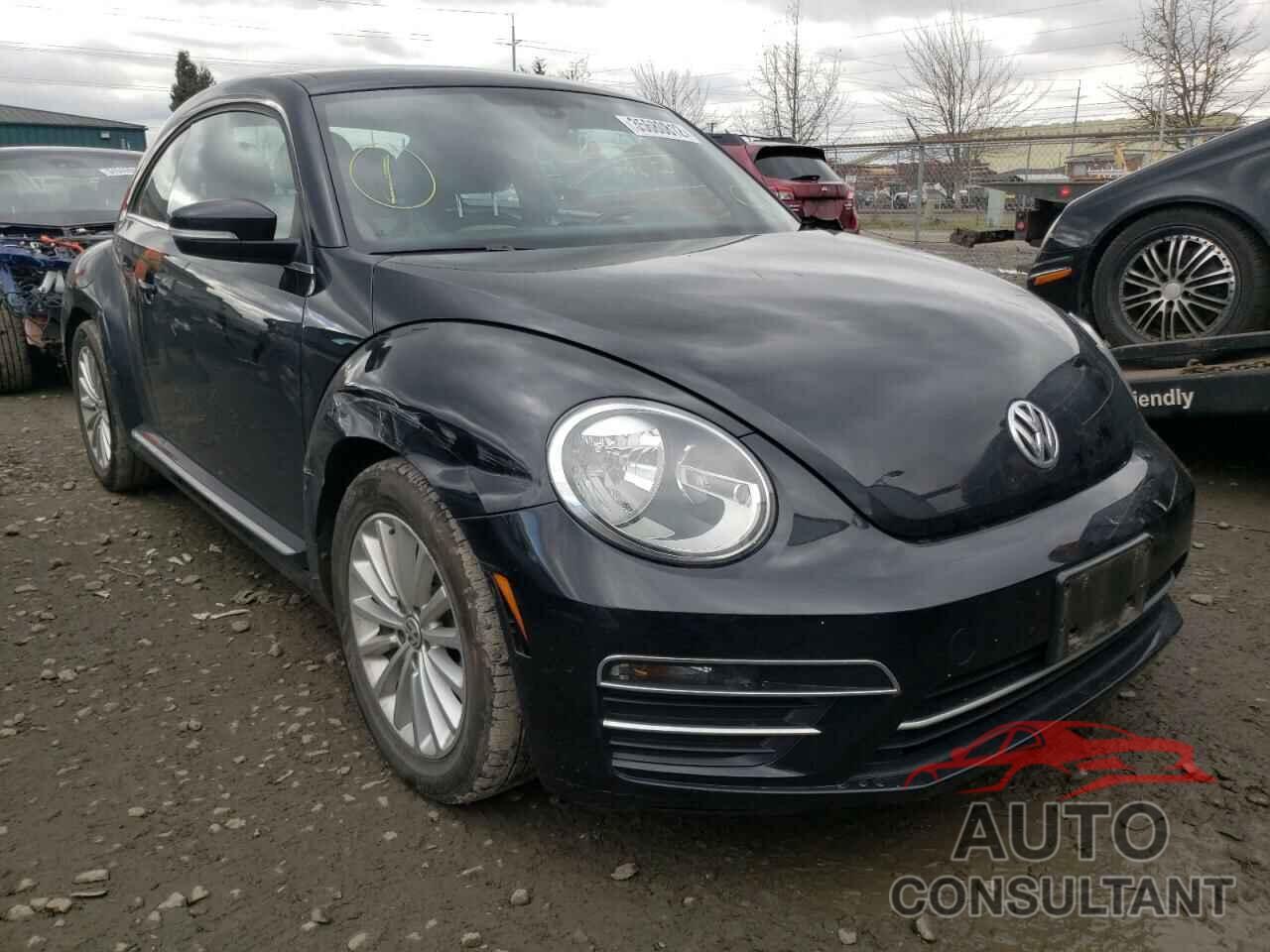 VOLKSWAGEN BEETLE 2019 - 3VWFD7AT3KM700429