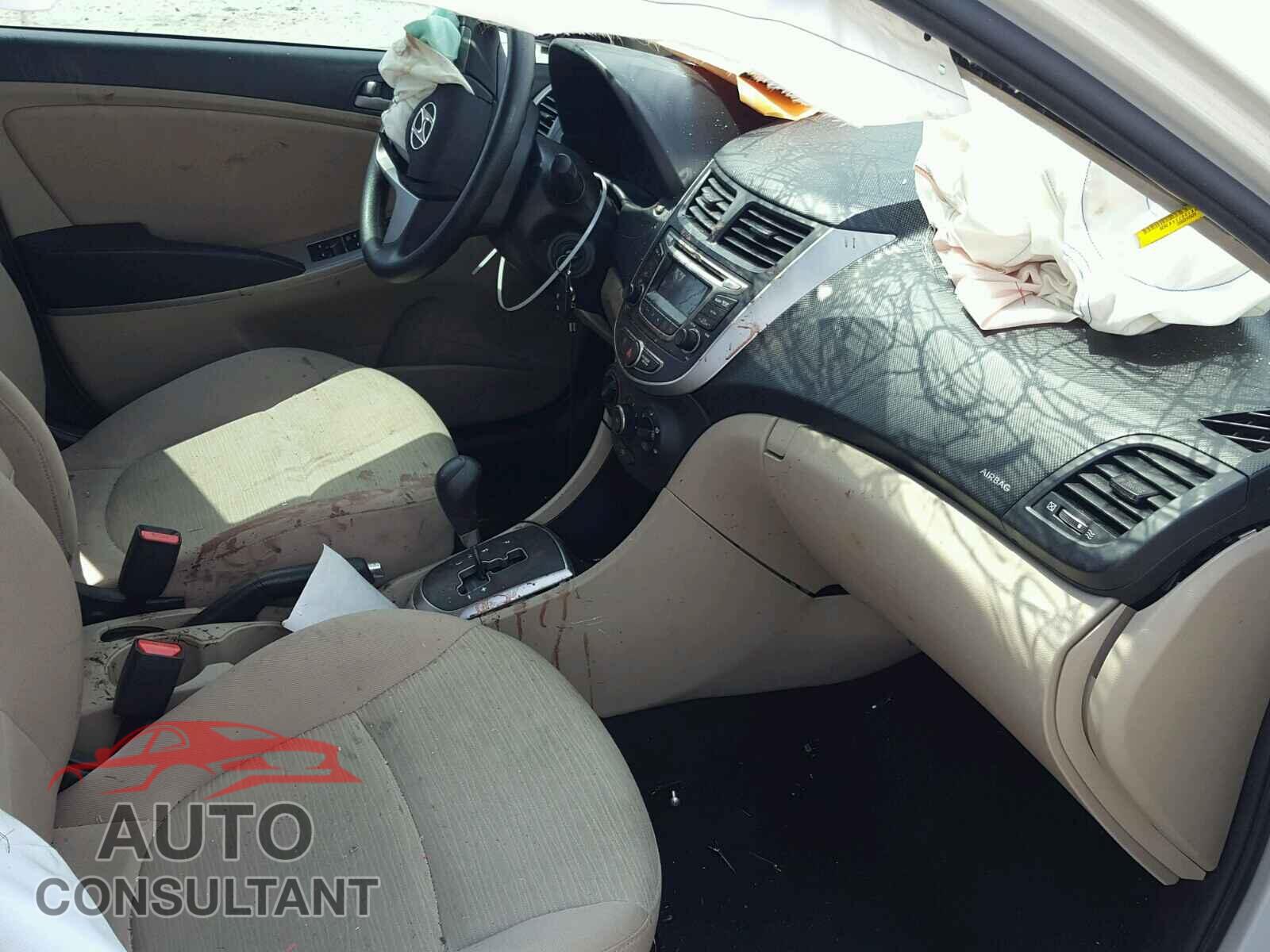 HYUNDAI ACCENT 2016 - KMHCT4AEXGU014105