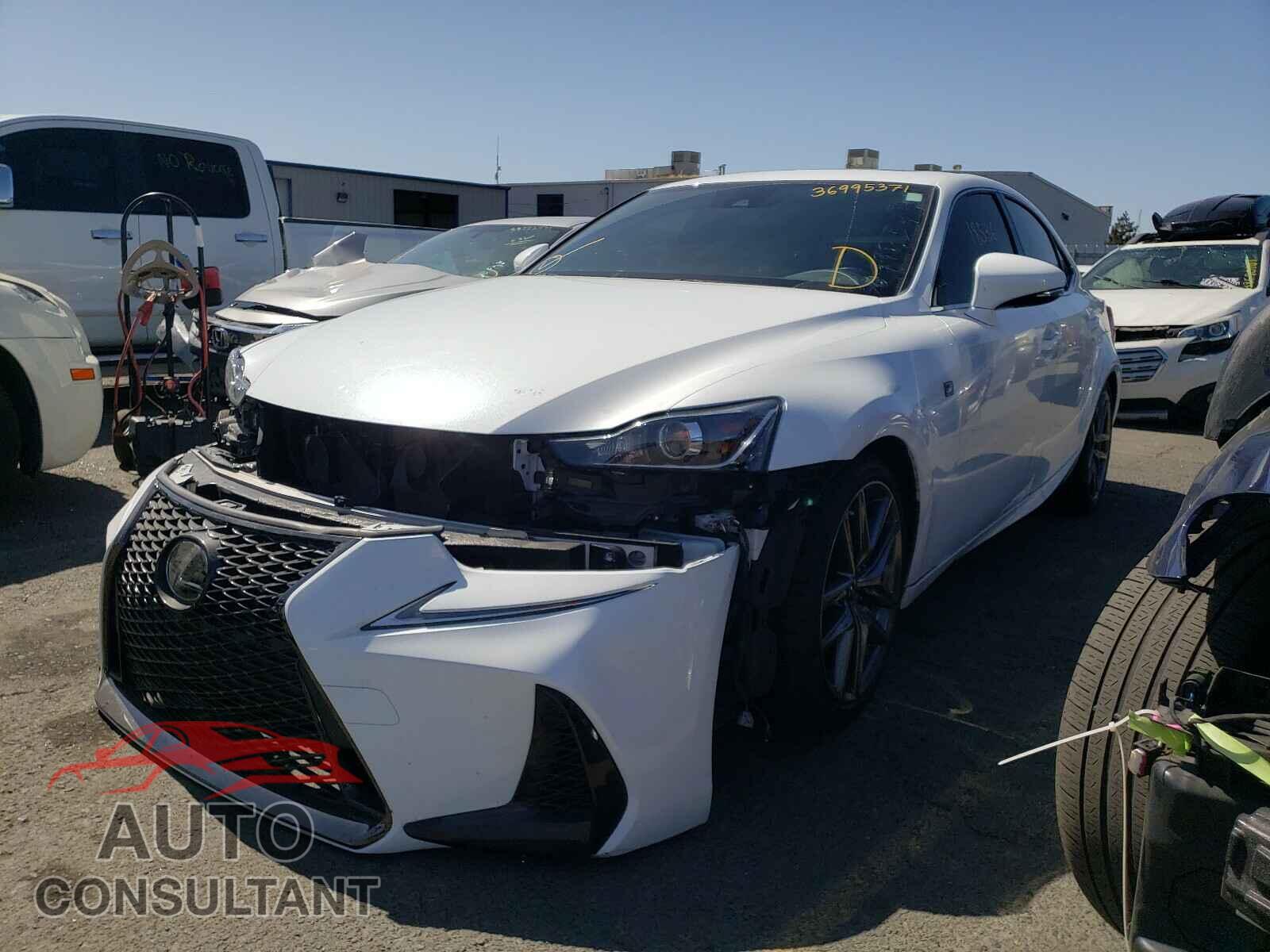 LEXUS IS 2017 - JTHBA1D25H5051899