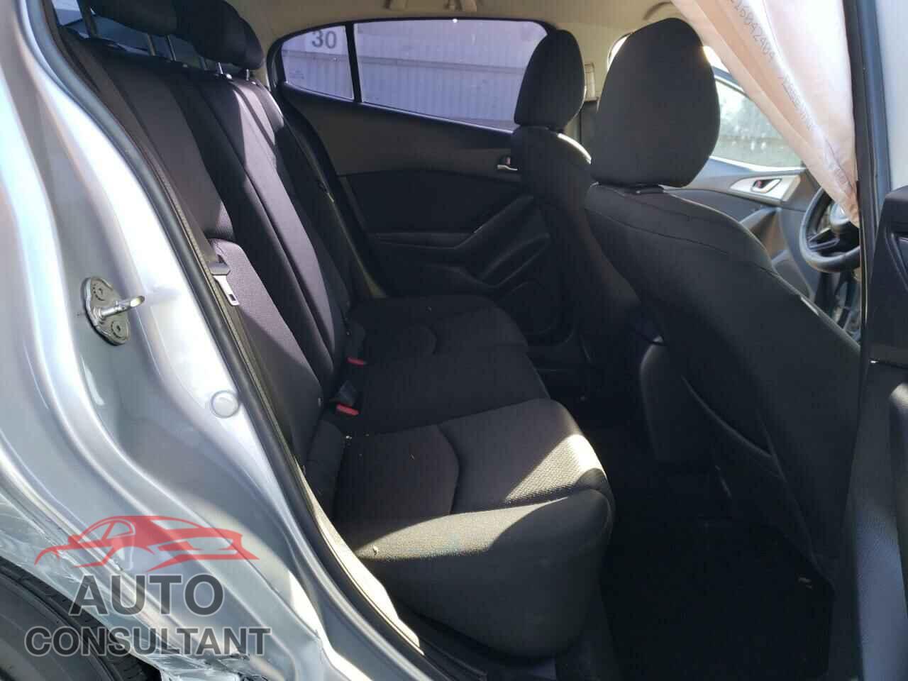 MAZDA 3 2017 - 3MZBN1U72HM112330