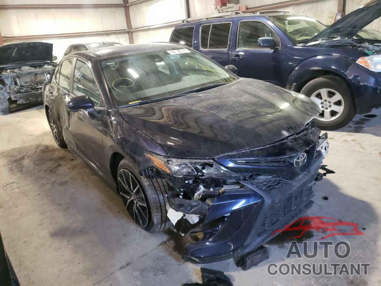 TOYOTA CAMRY 2021 - 4T1G11AK5MU579126