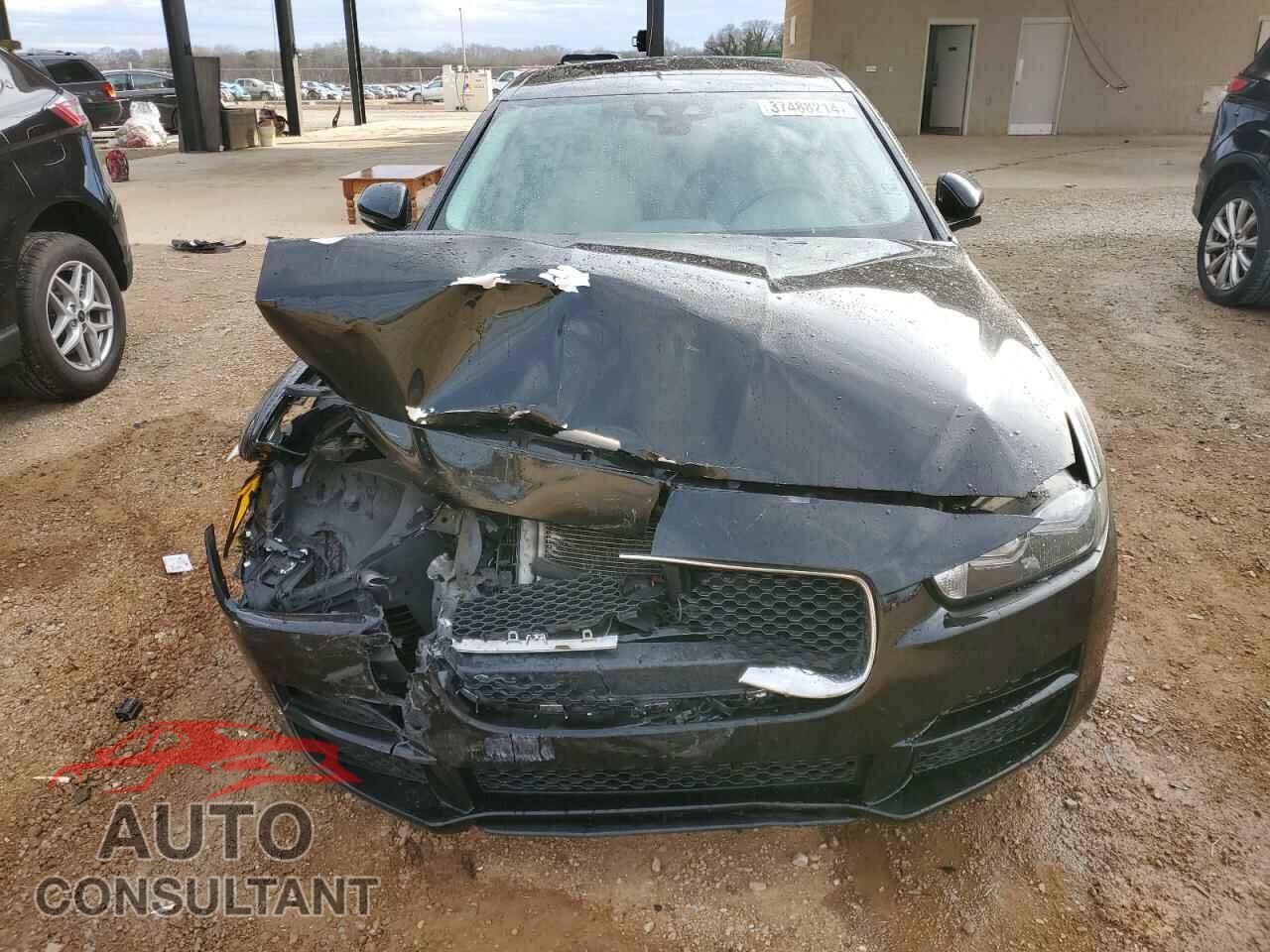 JAGUAR XE 2017 - SAJAR4BG2HA965445