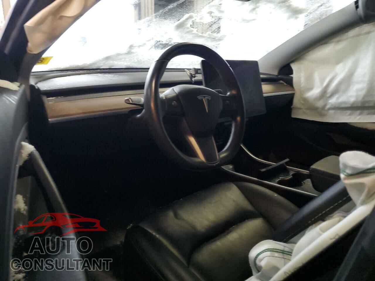 TESLA MODEL 3 2018 - 5YJ3E1EB5JF149117