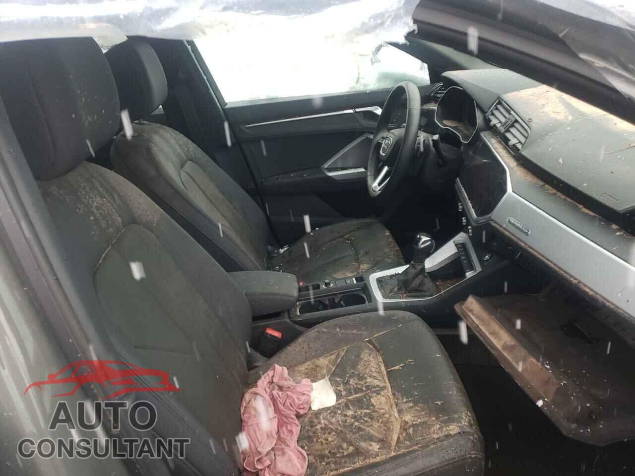 AUDI Q3 2021 - WA1DECF37M1054007