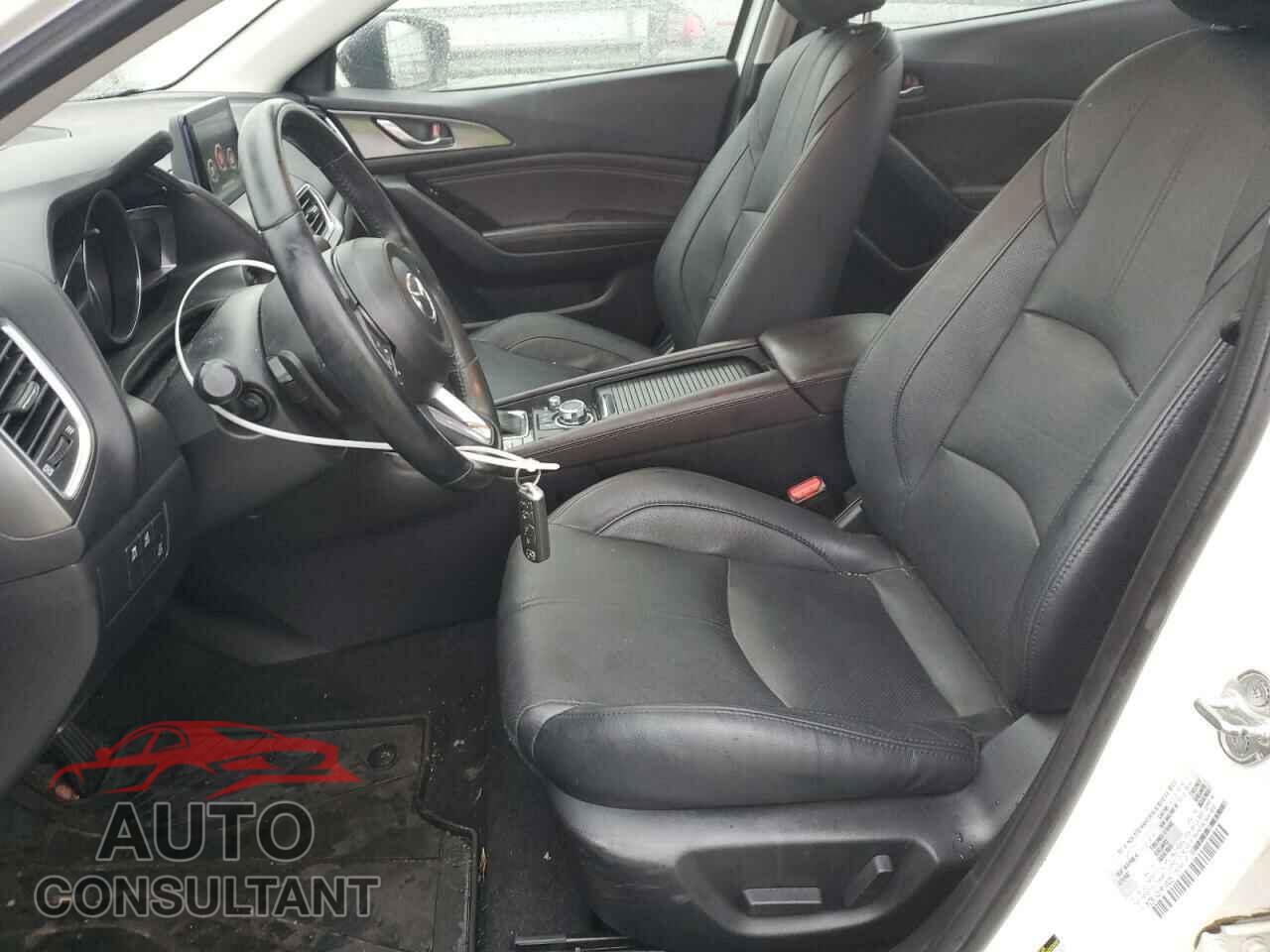 MAZDA 3 2017 - 3MZBN1W3XHM146025