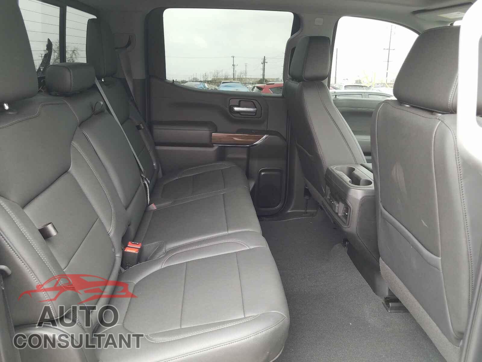 CHEVROLET SILVERADO 2021 - 1GCPYFED6MZ201084