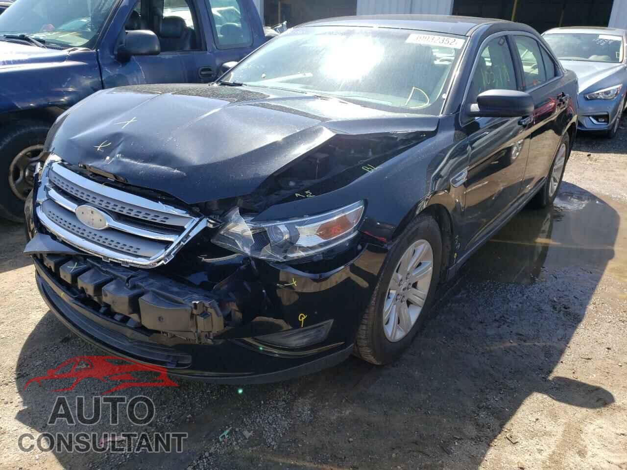 FORD TAURUS 2018 - 1FAHP2DW4CG105098