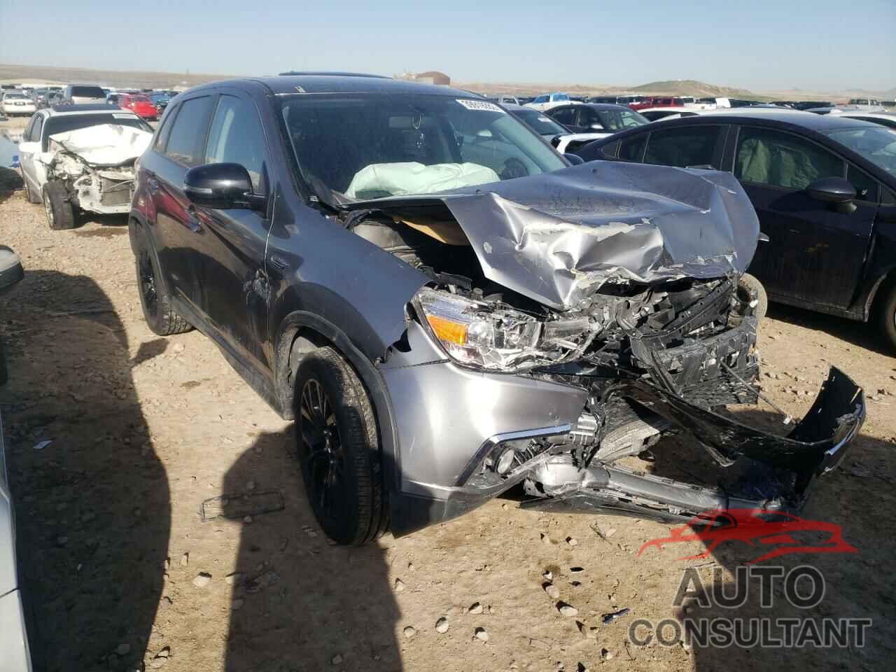 MITSUBISHI OUTLANDER 2018 - JA4AR3AU2JU005086