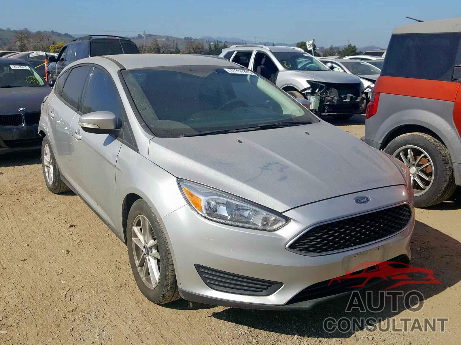 FORD FOCUS 2015 - 3VW267AJ5GM211111
