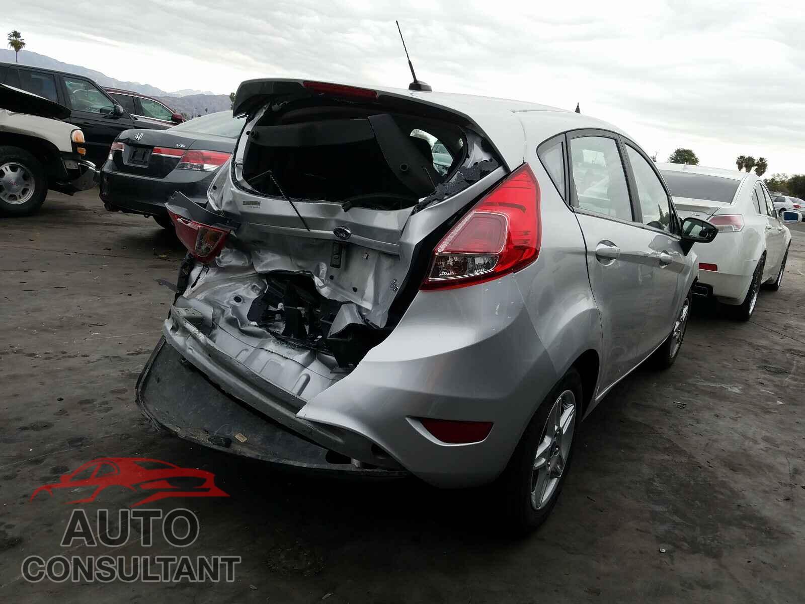FORD FIESTA 2017 - 3FADP4EJ9HM118830