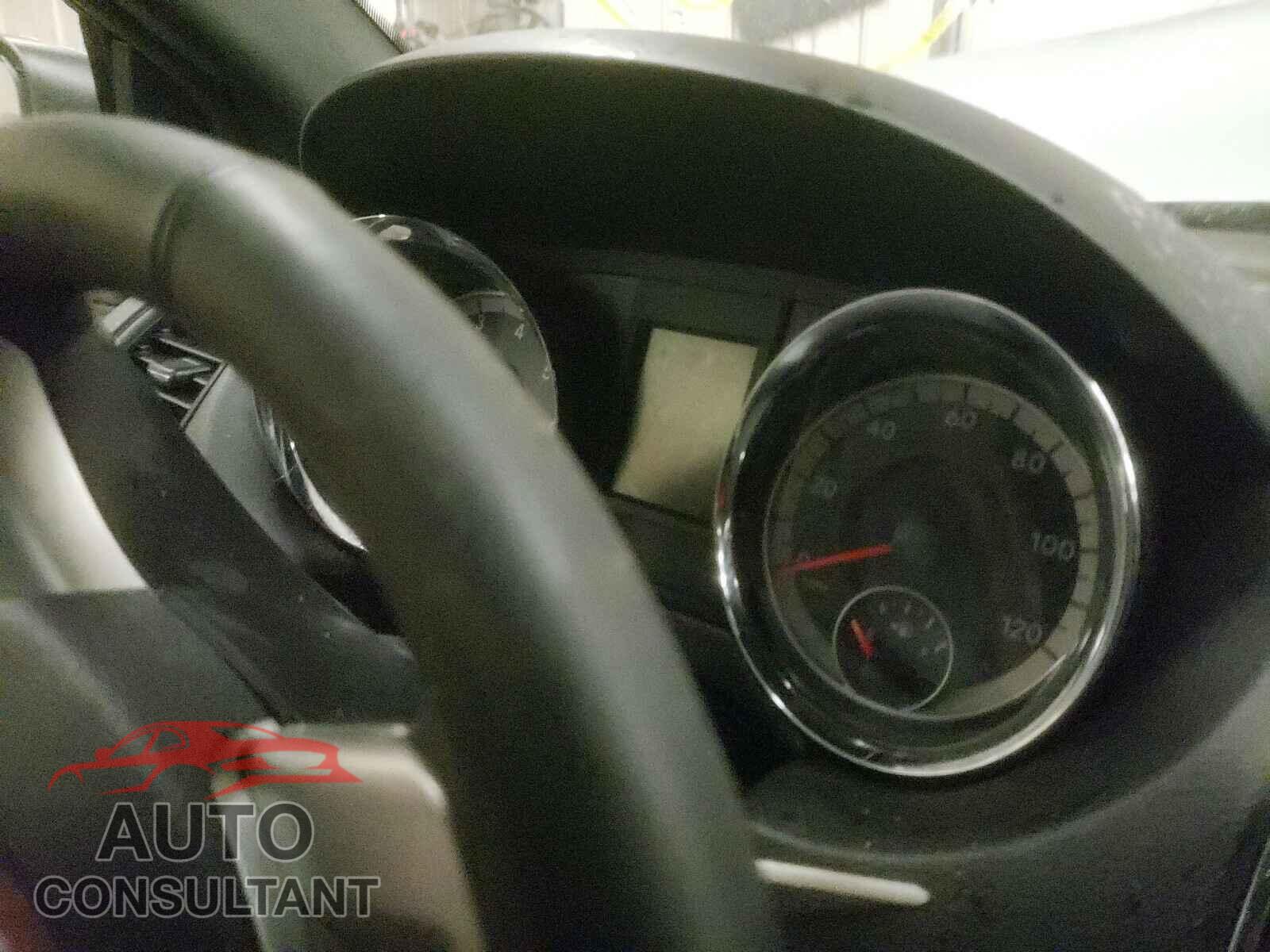 DODGE GRAND CARA 2019 - 2C4RDGEG9KR538117