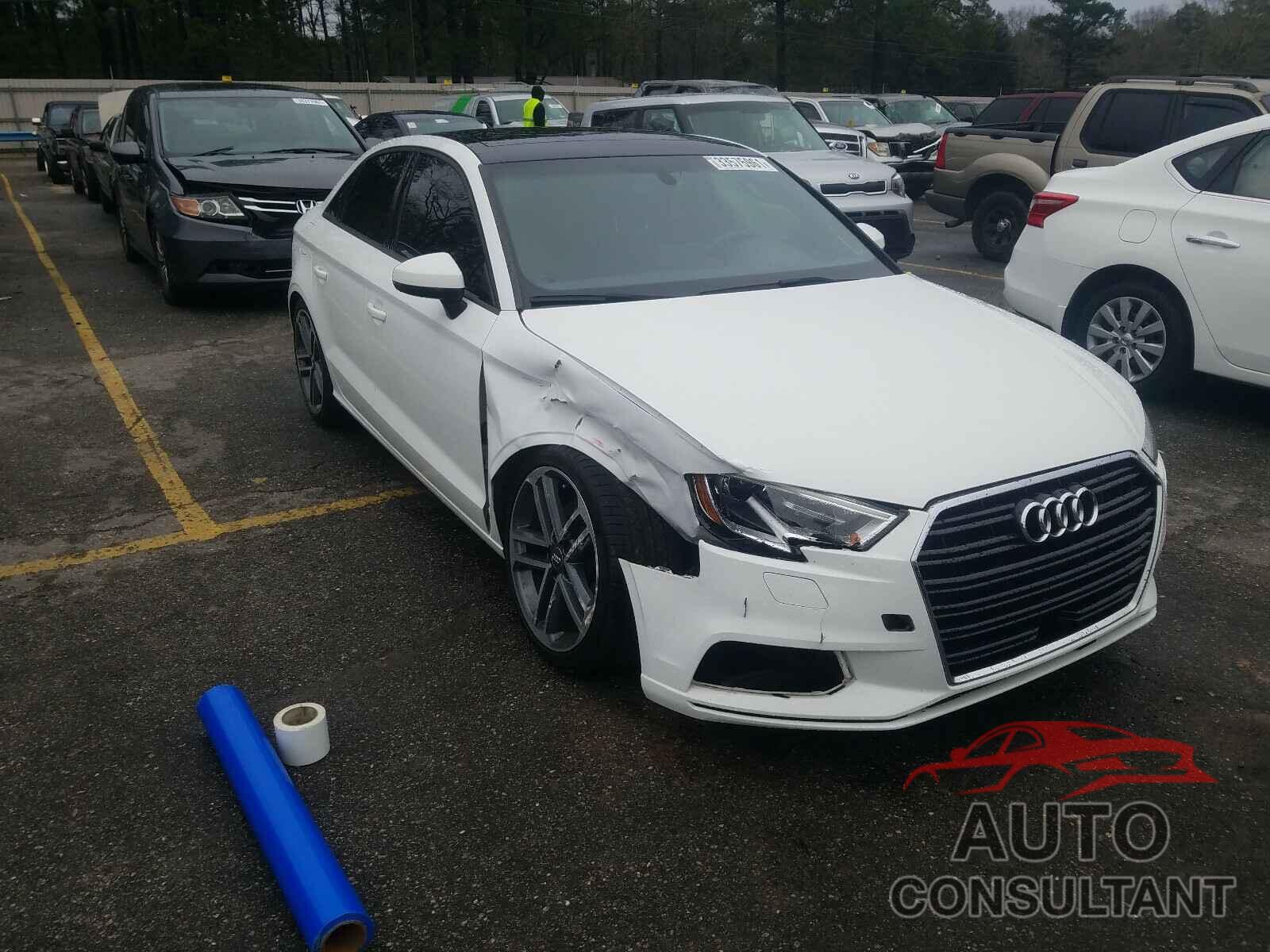 AUDI A3 2017 - WAUAUGFF2H1041360