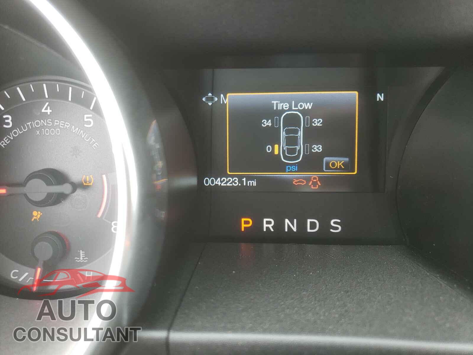 FORD MUSTANG 2020 - 1FA6P8TH2L5168709