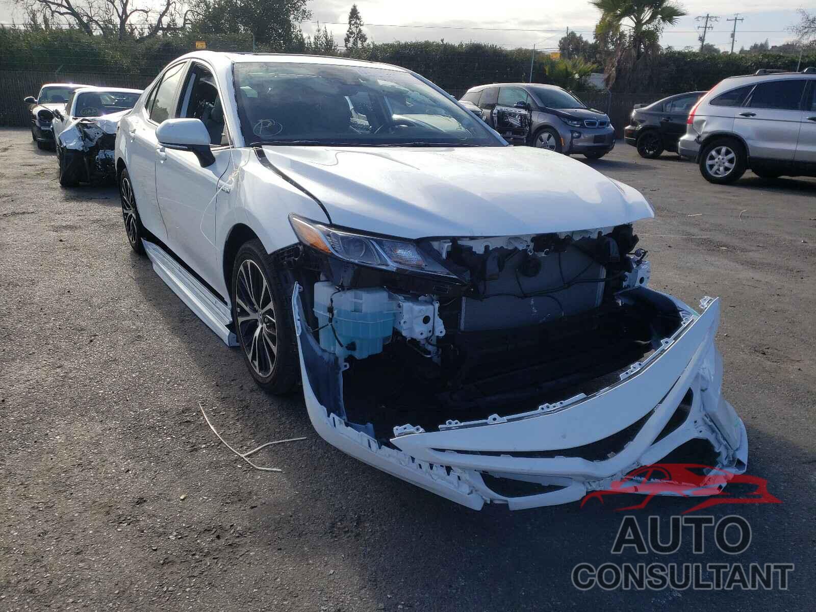 TOYOTA CAMRY 2020 - 4T1J31AK2LU521666