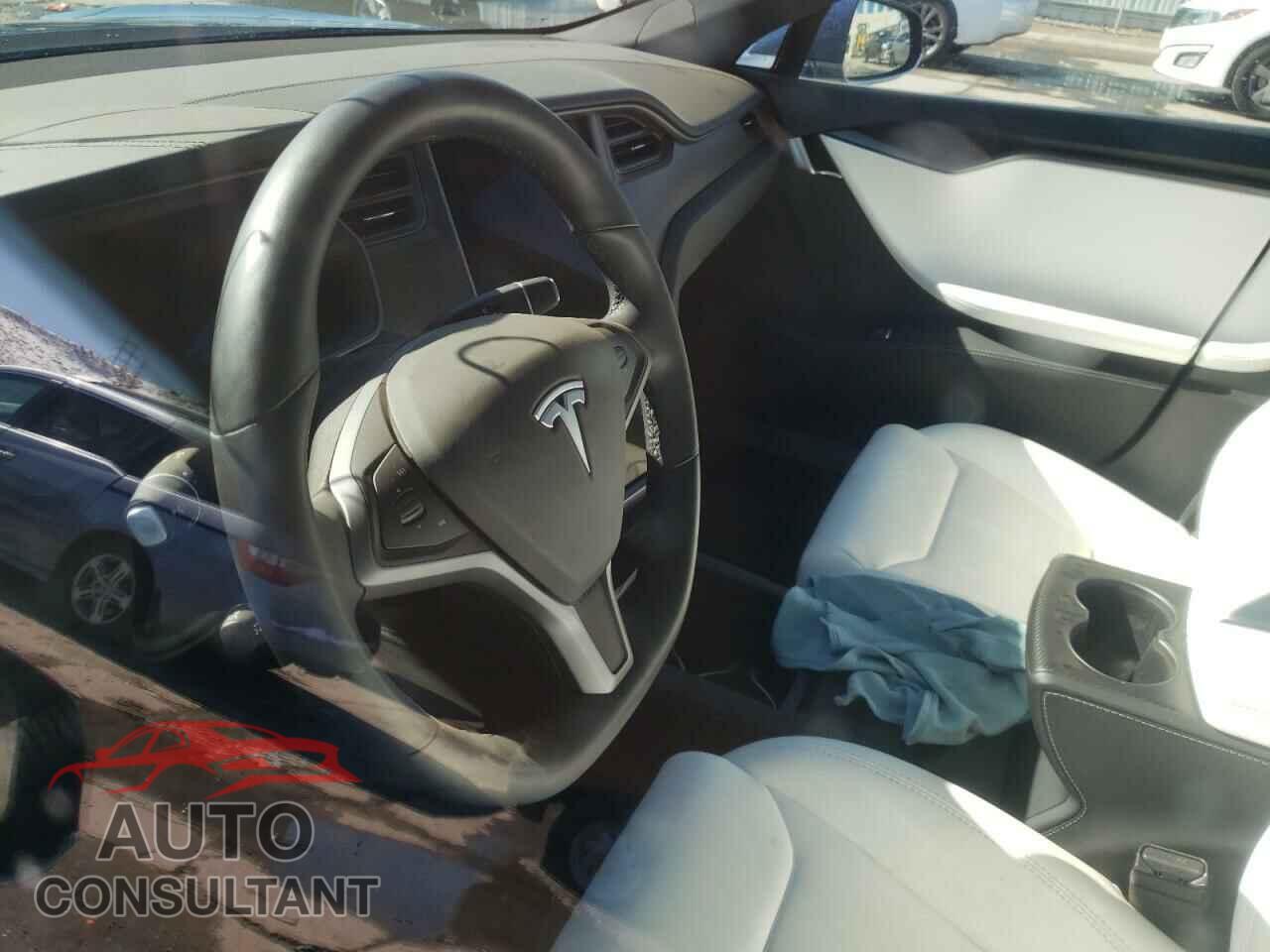 TESLA MODEL S 2018 - 5YJSA1E26JF281942