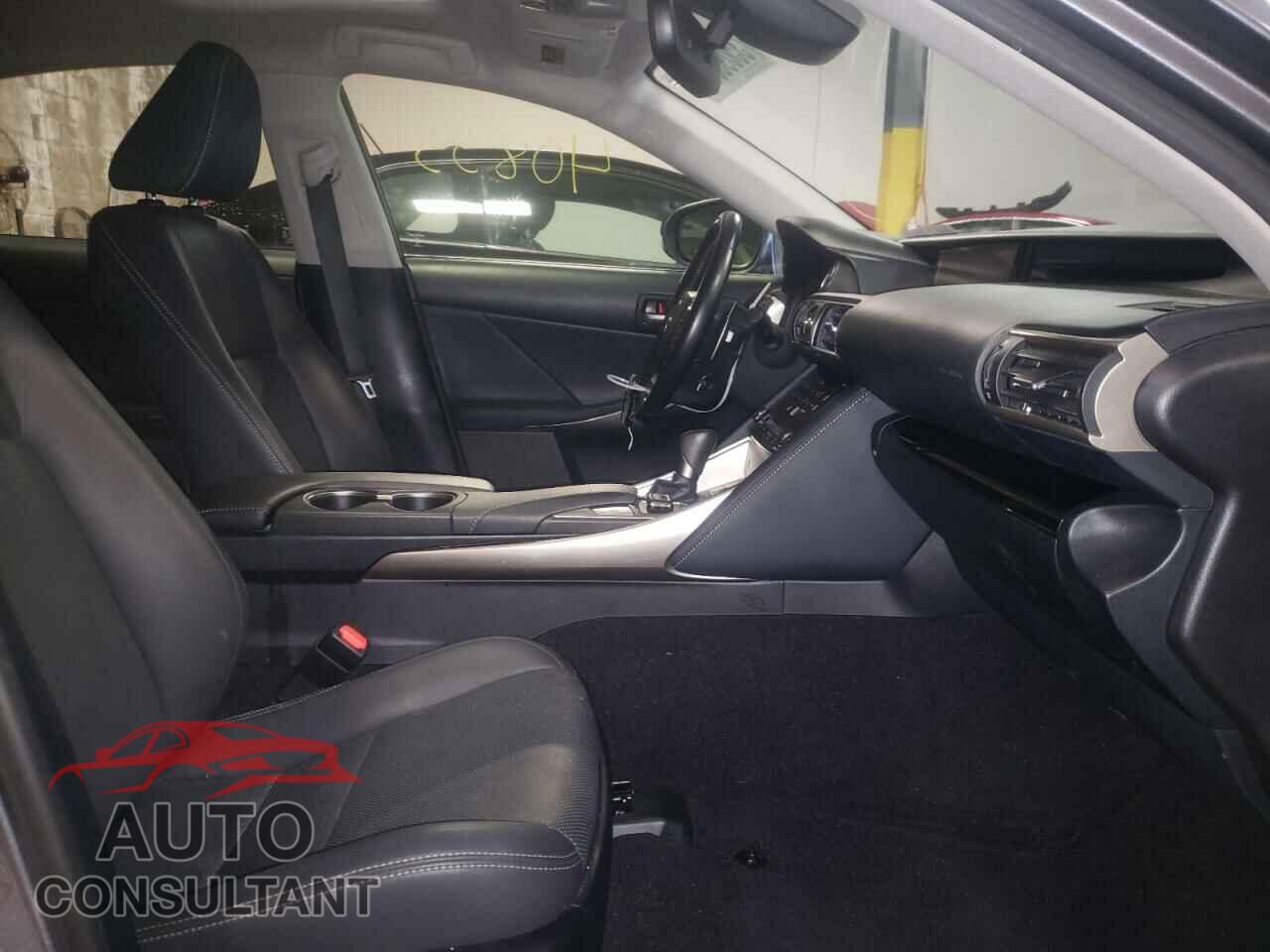 LEXUS IS 2017 - JTHCM1D26H5024660