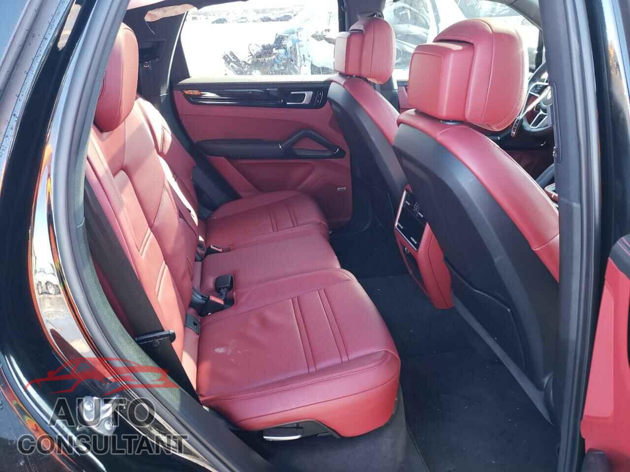 PORSCHE CAYENNE 2019 - WP1AB2AY4KDA64101