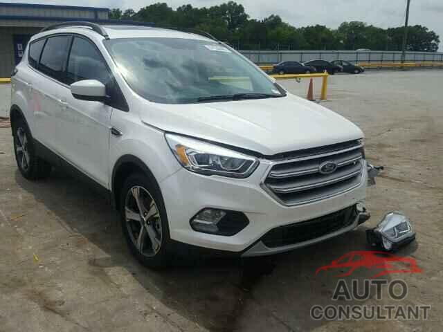 FORD ESCAPE 2017 - 1FMCU0G9XHUC43322
