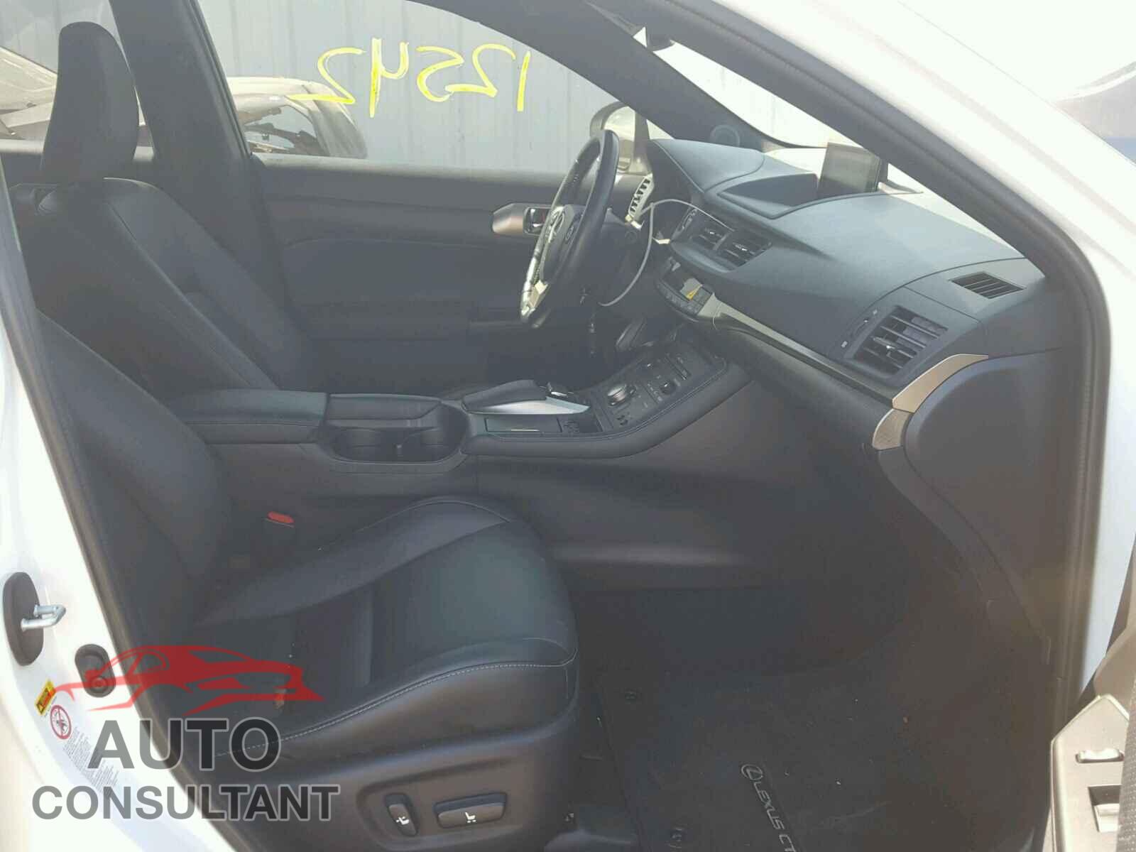 LEXUS CT 200 2017 - JTHKD5BH8H2298423