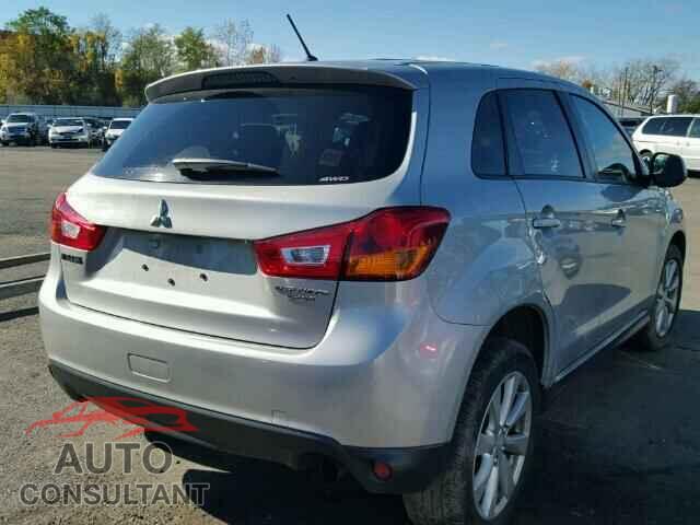 MITSUBISHI OUTLANDER 2015 - 4A4AR3AU0FE026132