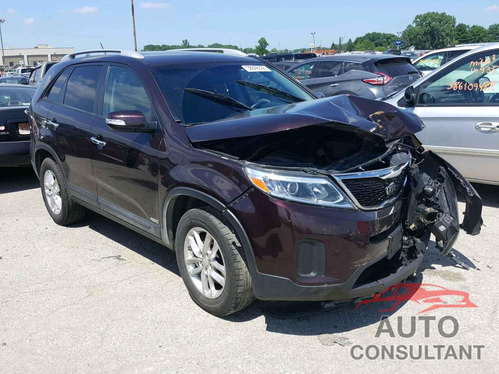 KIA SORENTO LX 2015 - 5XYKTDA78FG606460