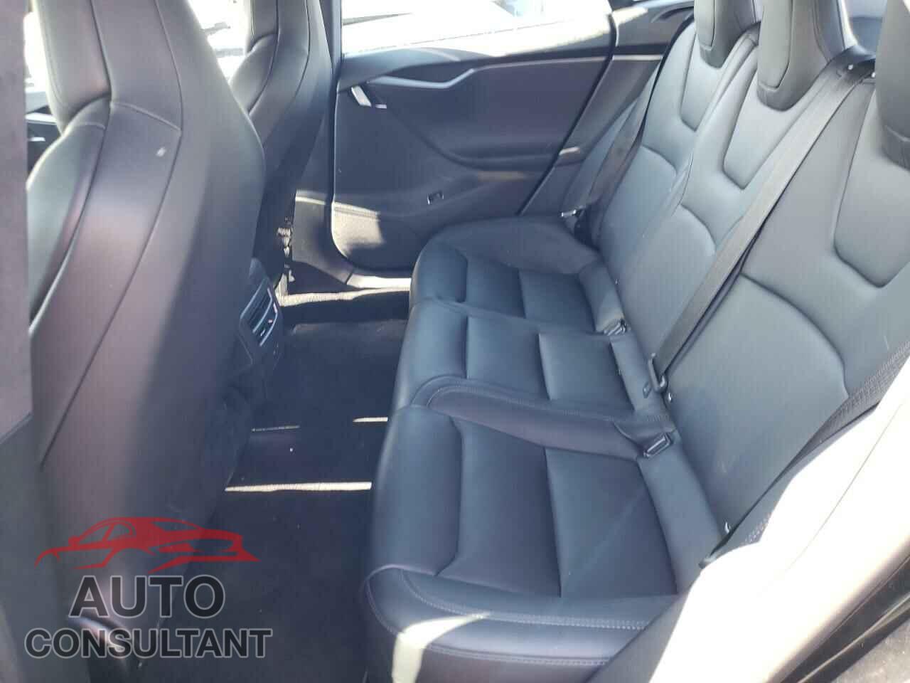 TESLA MODEL S 2019 - 5YJSA1E26KF299830