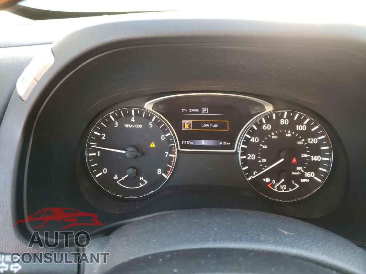 NISSAN PATHFINDER 2019 - 5N1DR2MM2KC629949