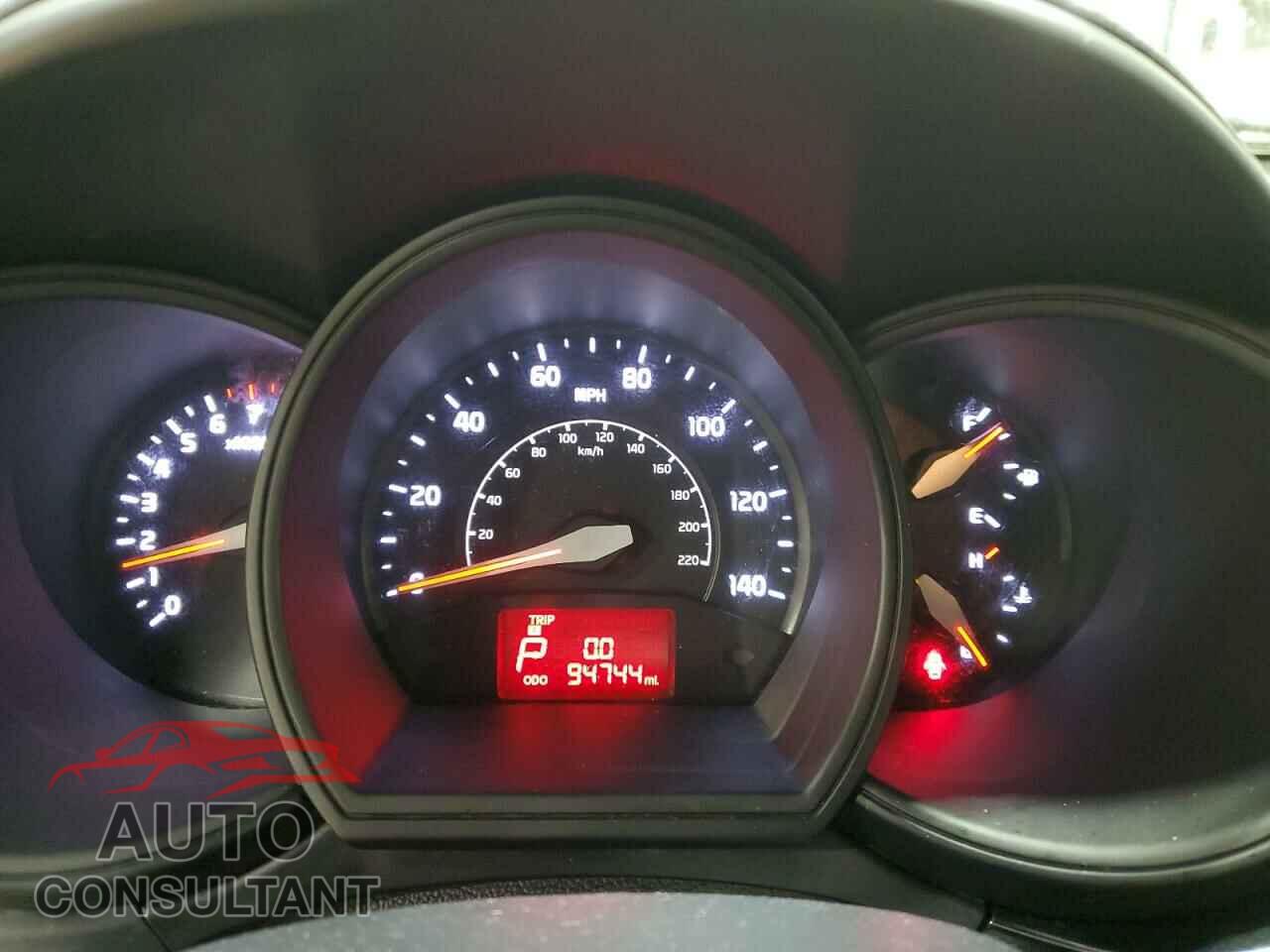 KIA RIO 2017 - KNADM4A37H6117652