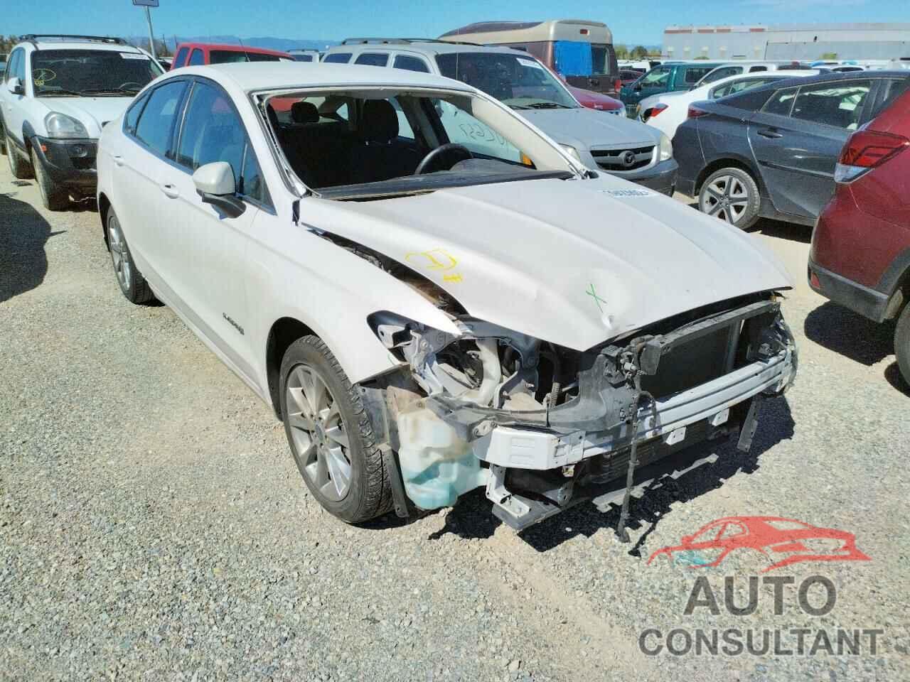FORD FUSION 2017 - 3FA6P0LU5HR330061