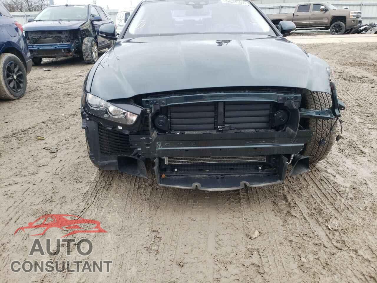 JAGUAR XE 2017 - SAJAD4BV2HA968374