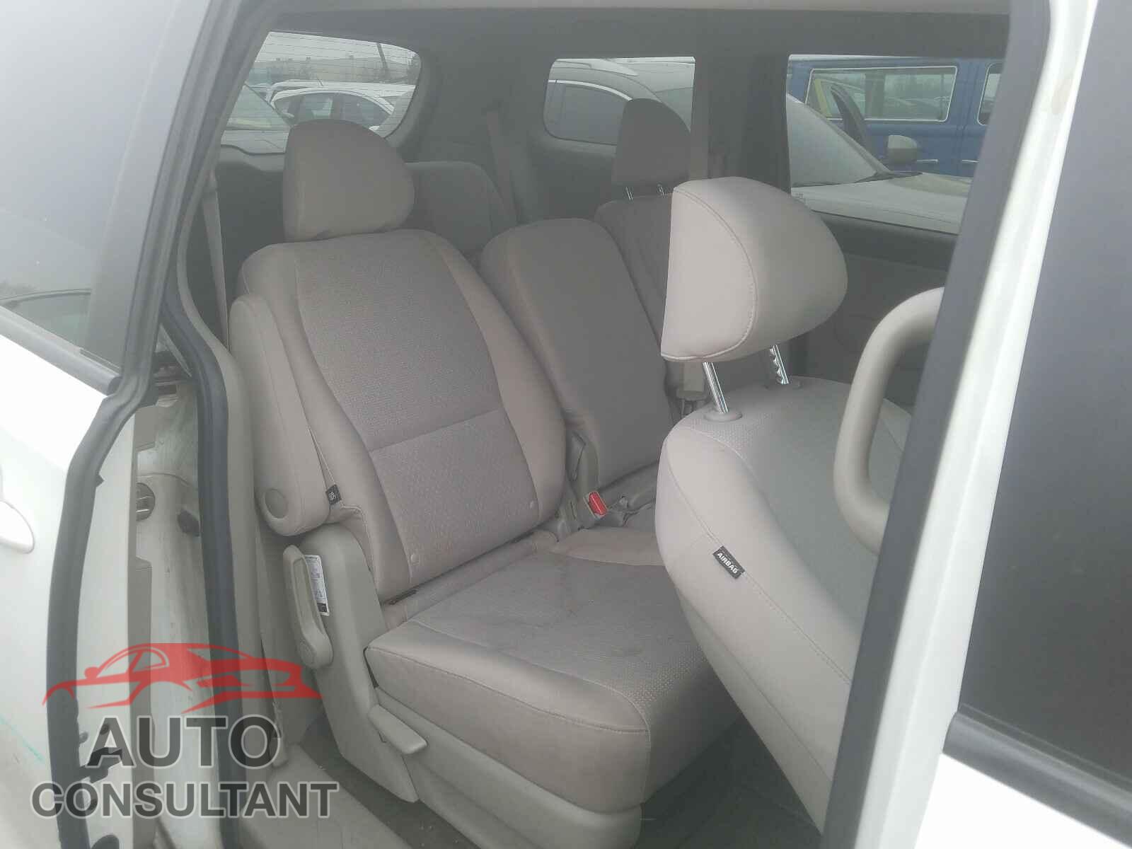 KIA SEDONA 2017 - KNDMB5C17H6223206