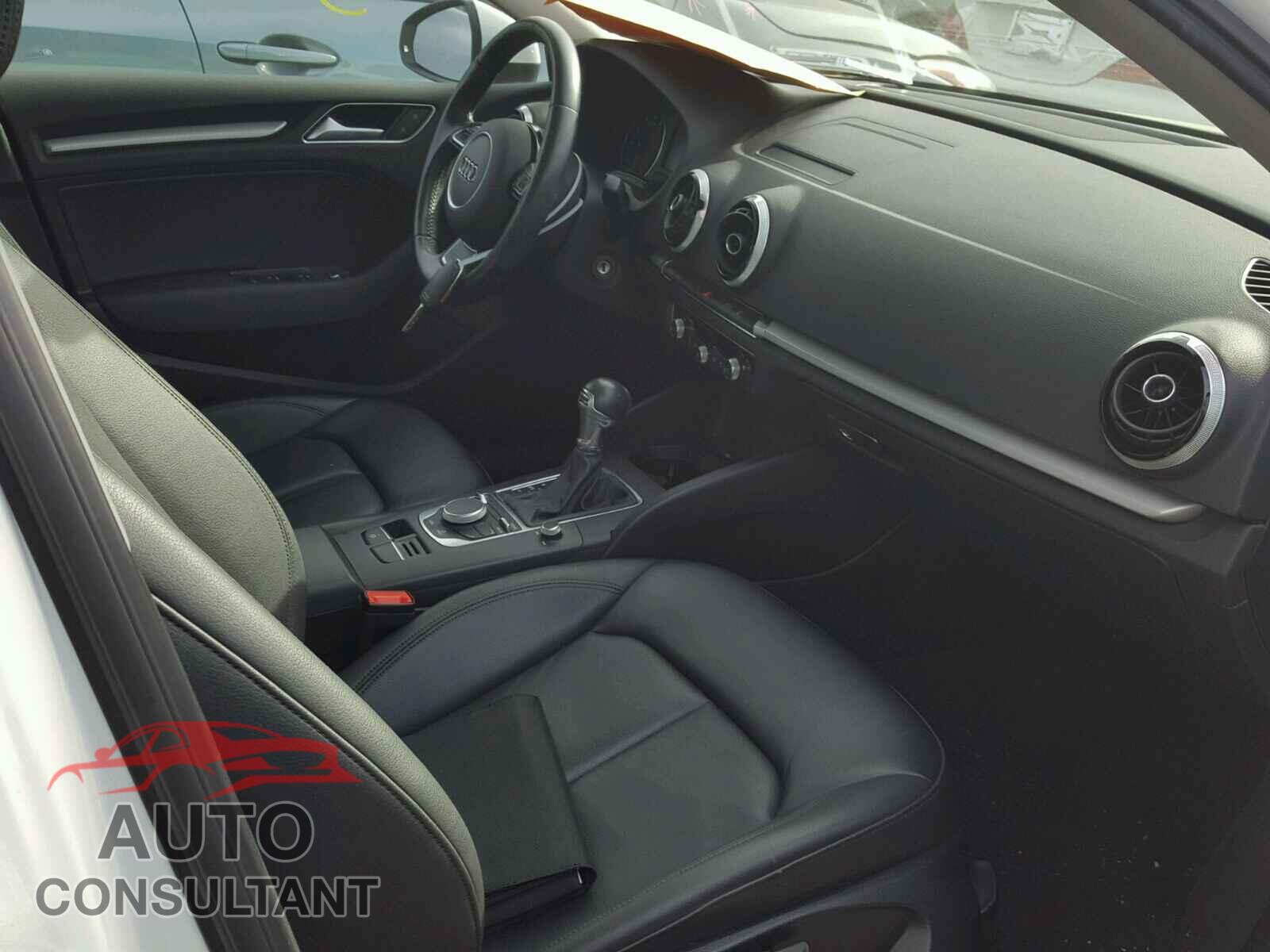 AUDI A3 2016 - 1G1PE5SB6G7177268