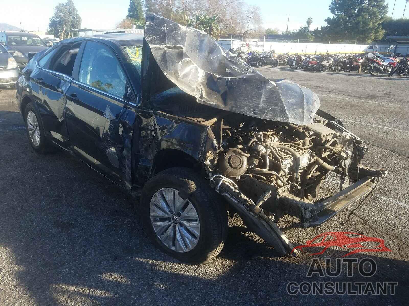 VOLKSWAGEN JETTA 2019 - 3VWC57BU0KM230478