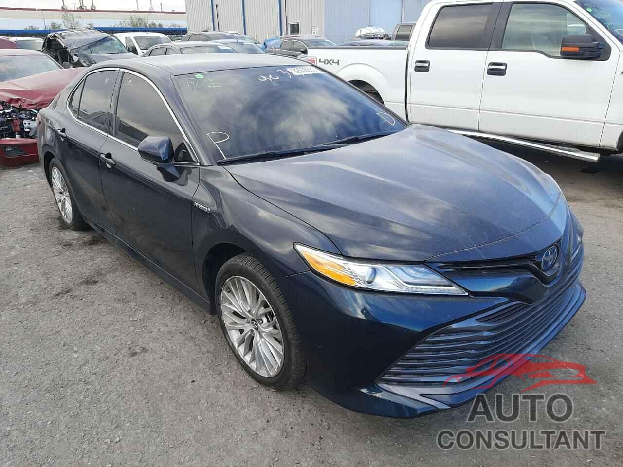 TOYOTA CAMRY 2019 - 4T1B21HK3KU521932