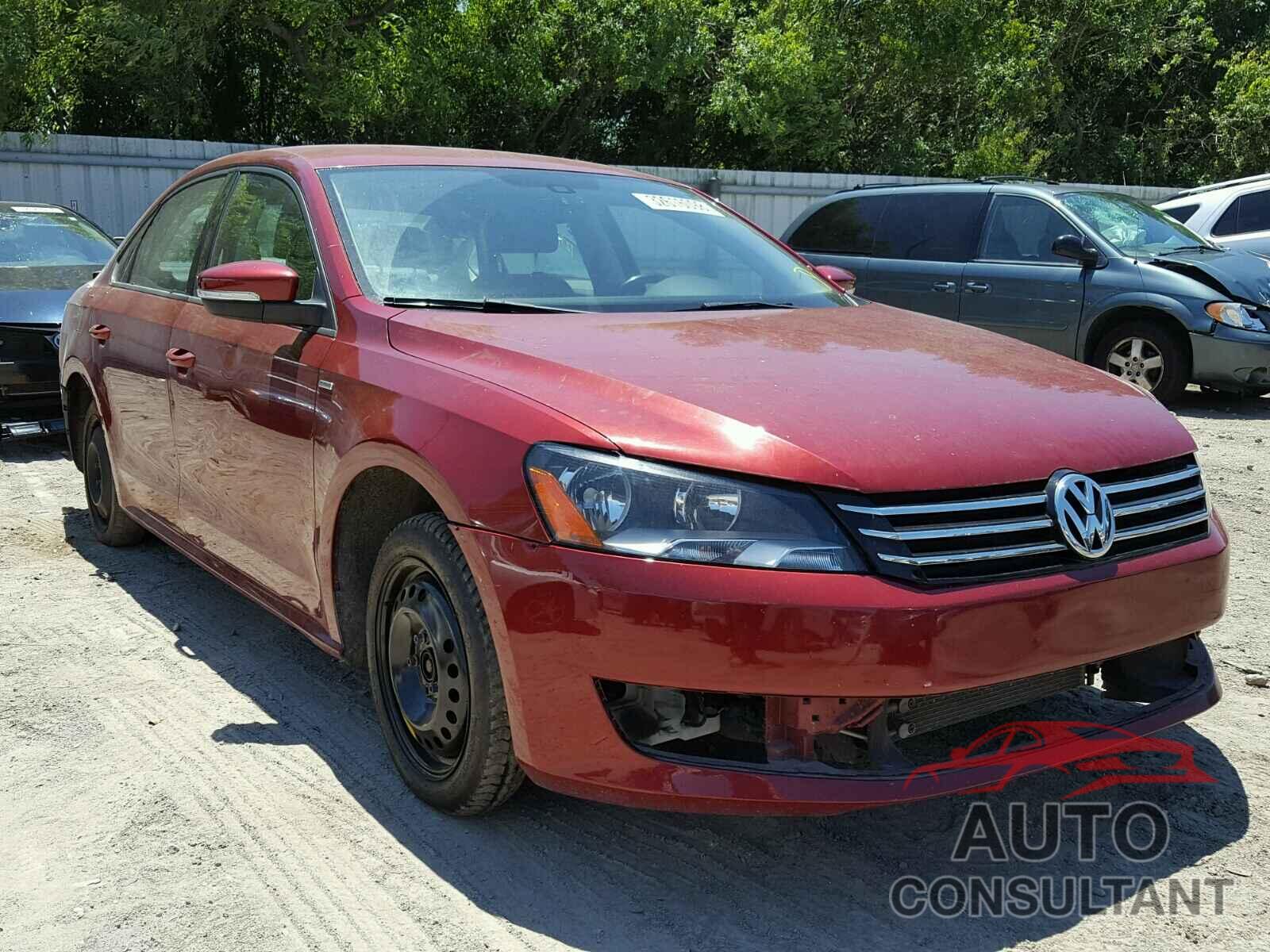 VOLKSWAGEN PASSAT 2015 - 1VWAT7A31FC014300